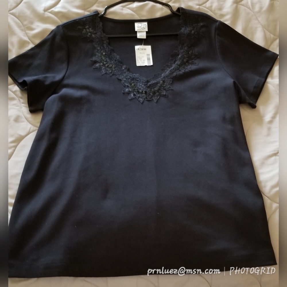 Black "Stretch" Top - Picture 3 of 5